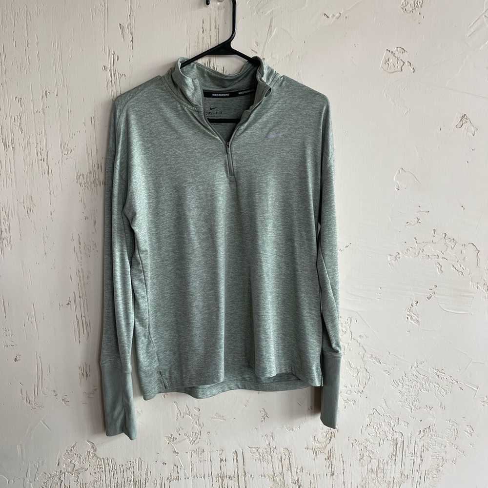 Like new! Nike Running Quarter Zip. Size M.
